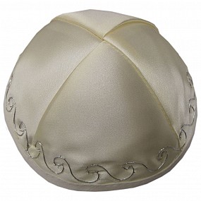 Cream Satin Kippah with four sections and Silver design