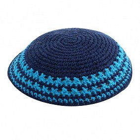 Thick knitted navy kippah with blue border