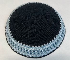 Black knitted kippah 16cm with border 