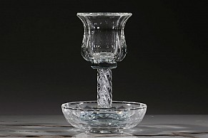 Crystal kiddush cup on foot (silver mesh) 