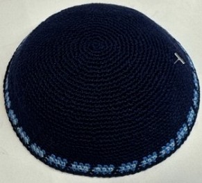 Navy knitted kippah 15cm with rim